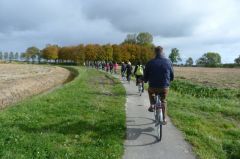 1365785800nop de fiets door het groninger landschap (800x533) (2)