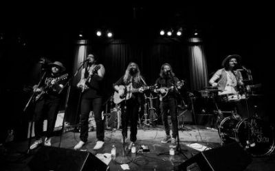 Folk road show roodehaan web