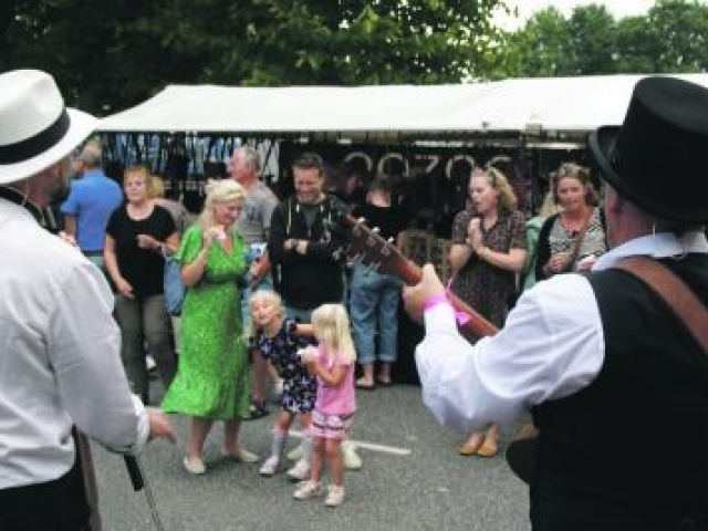 Jaarmarkt Niekerk weer volop genieten!